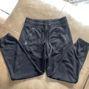 Women’s Black Athleta Bounce Back Joggers